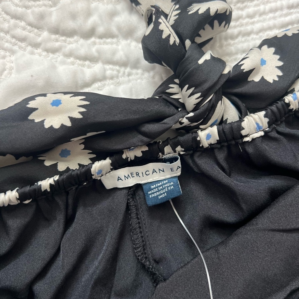 American Eagle Dress Size Medium NWT - Picture 8 of 8